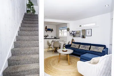St Ives Holiday Cottage with Parking - Coastal Retreat photo 4