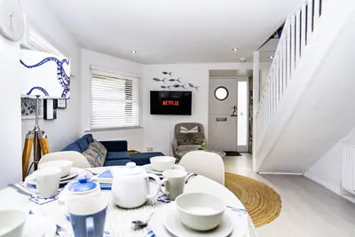 St Ives Holiday Cottage with Parking - Coastal Retreat photo 3